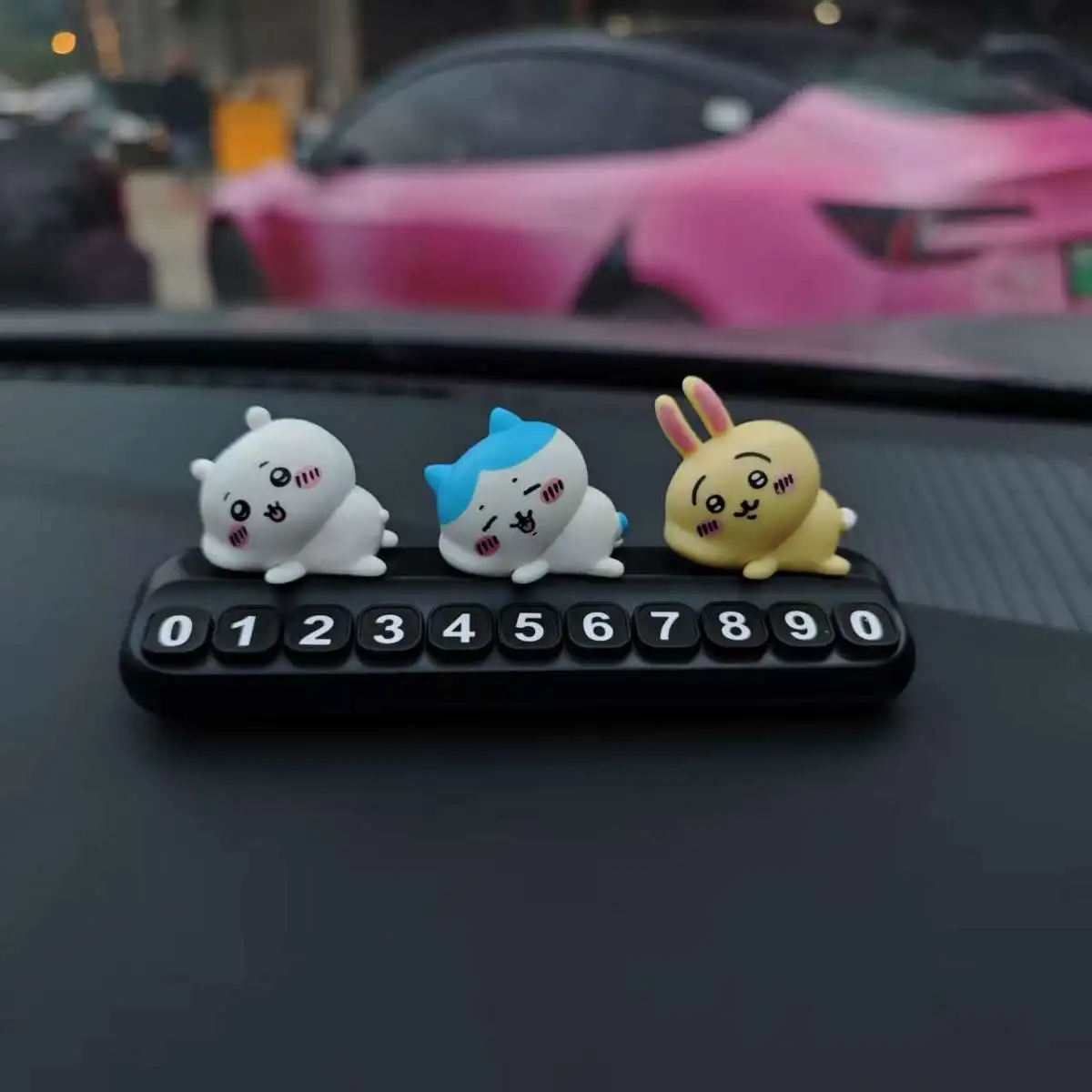Car Accessories Japanese - Targa Temporanea Chiikawa Usagi per Auto
